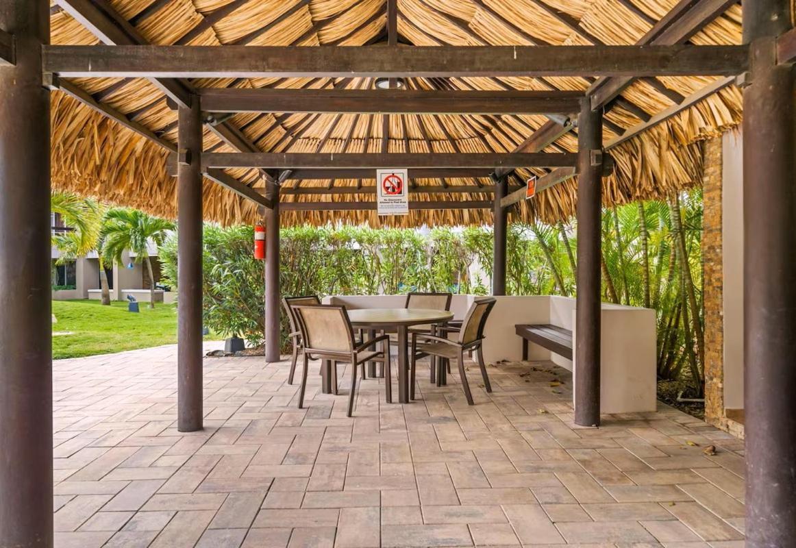 Eagle Beach Luxury House, Walking Distance To The Beach Palm Beach Extérieur photo
